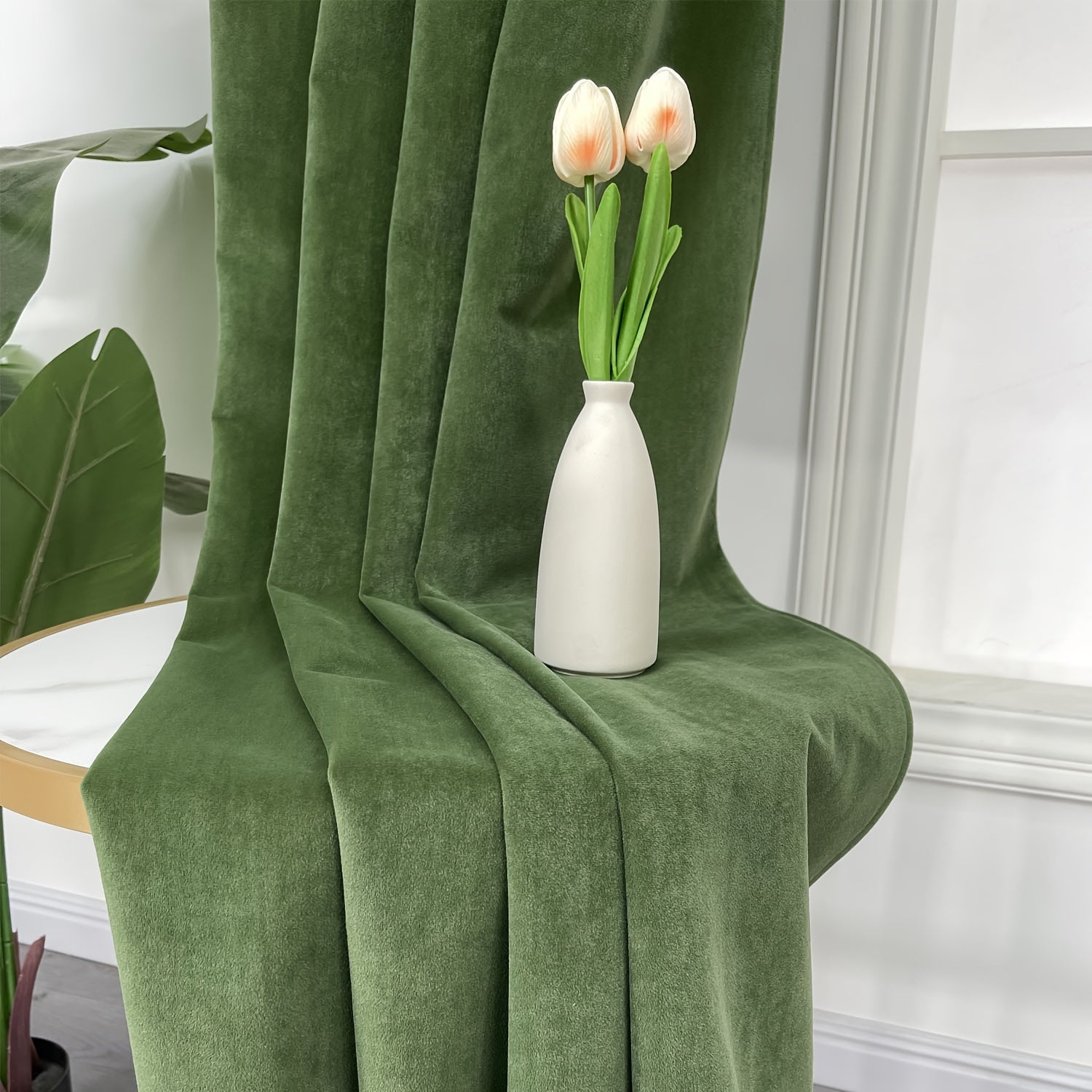 Rideaux velours vert clair tamisants pour salon et chambre (2 panneaux)