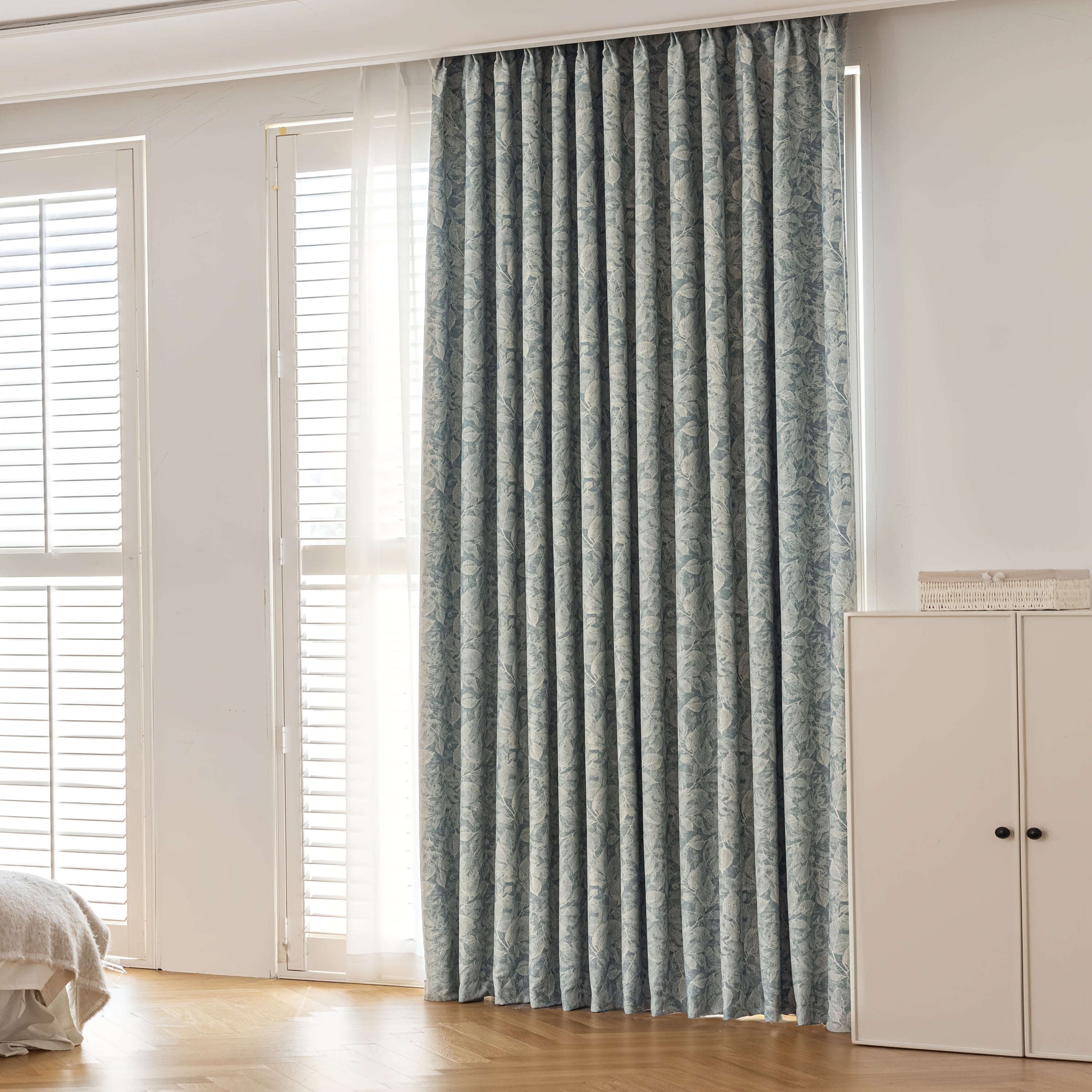 Rideau occultant jacquard chenille motif feuille bleu pour salon et chambre