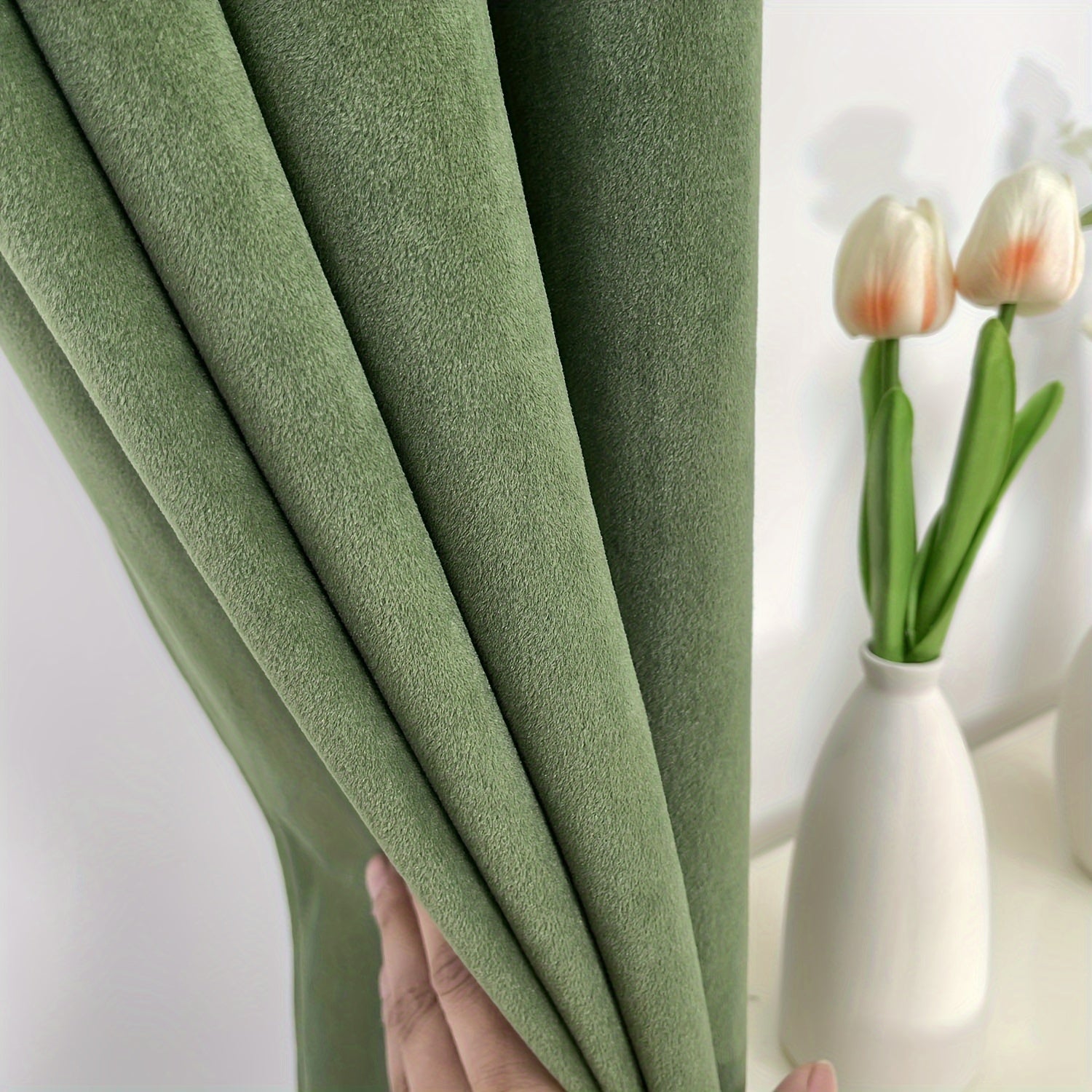 Rideaux velours vert clair tamisants pour salon et chambre (2 panneaux)