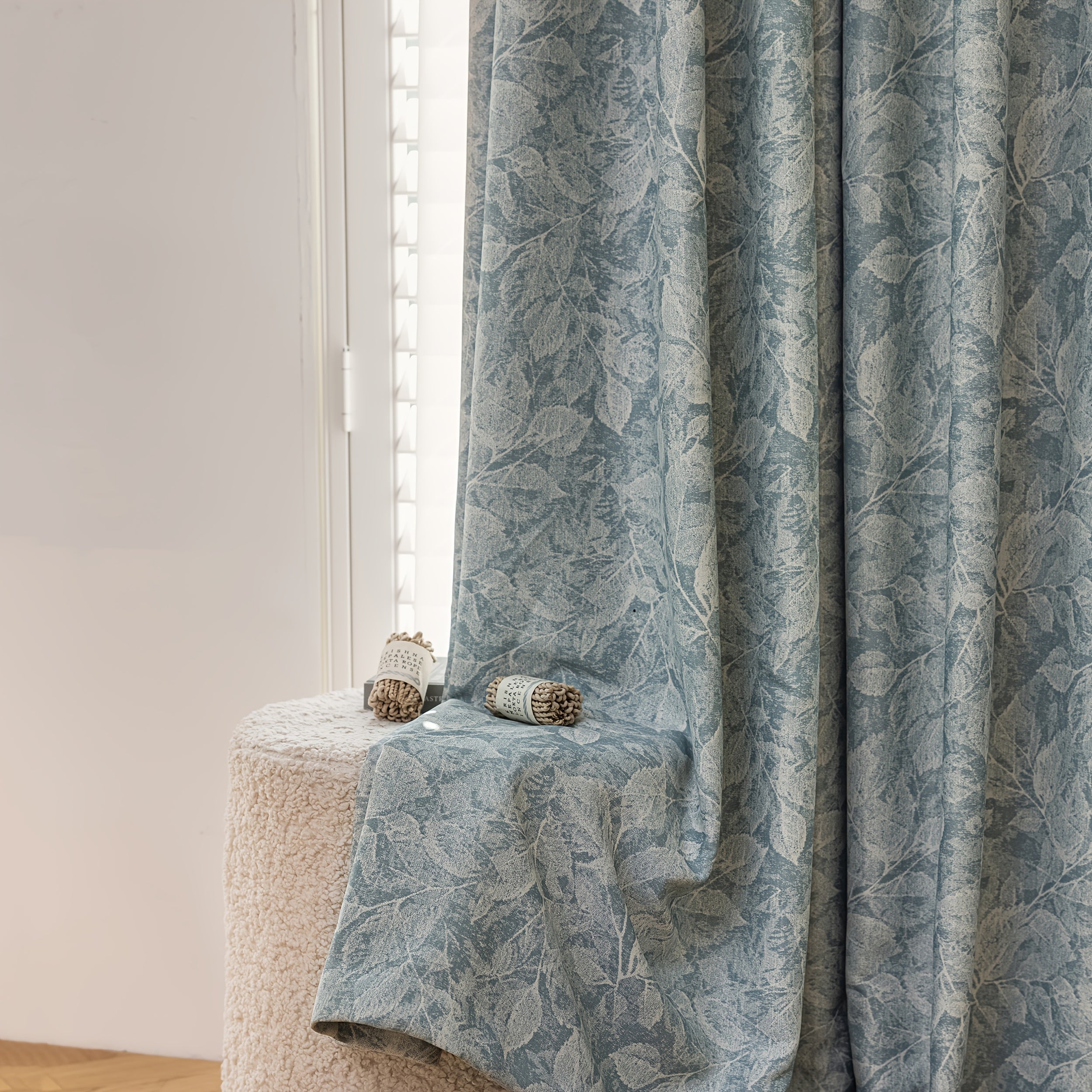 Rideau occultant jacquard chenille motif feuille bleu pour salon et chambre