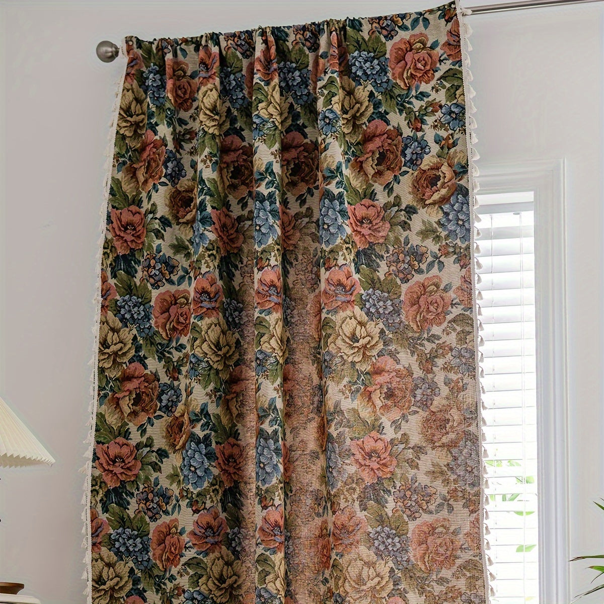 Rideau jacquard fleuri style campagne tamisant pour cuisine