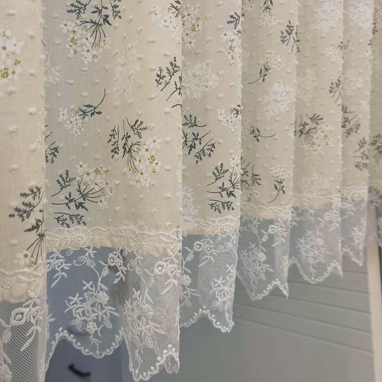 Rideau valance occultant style French country à imprimé feuilles (1 panneau)