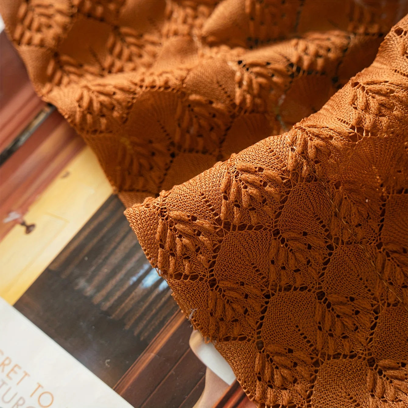 Rideau voilage orange rustique en maille ajourée style campagne chic