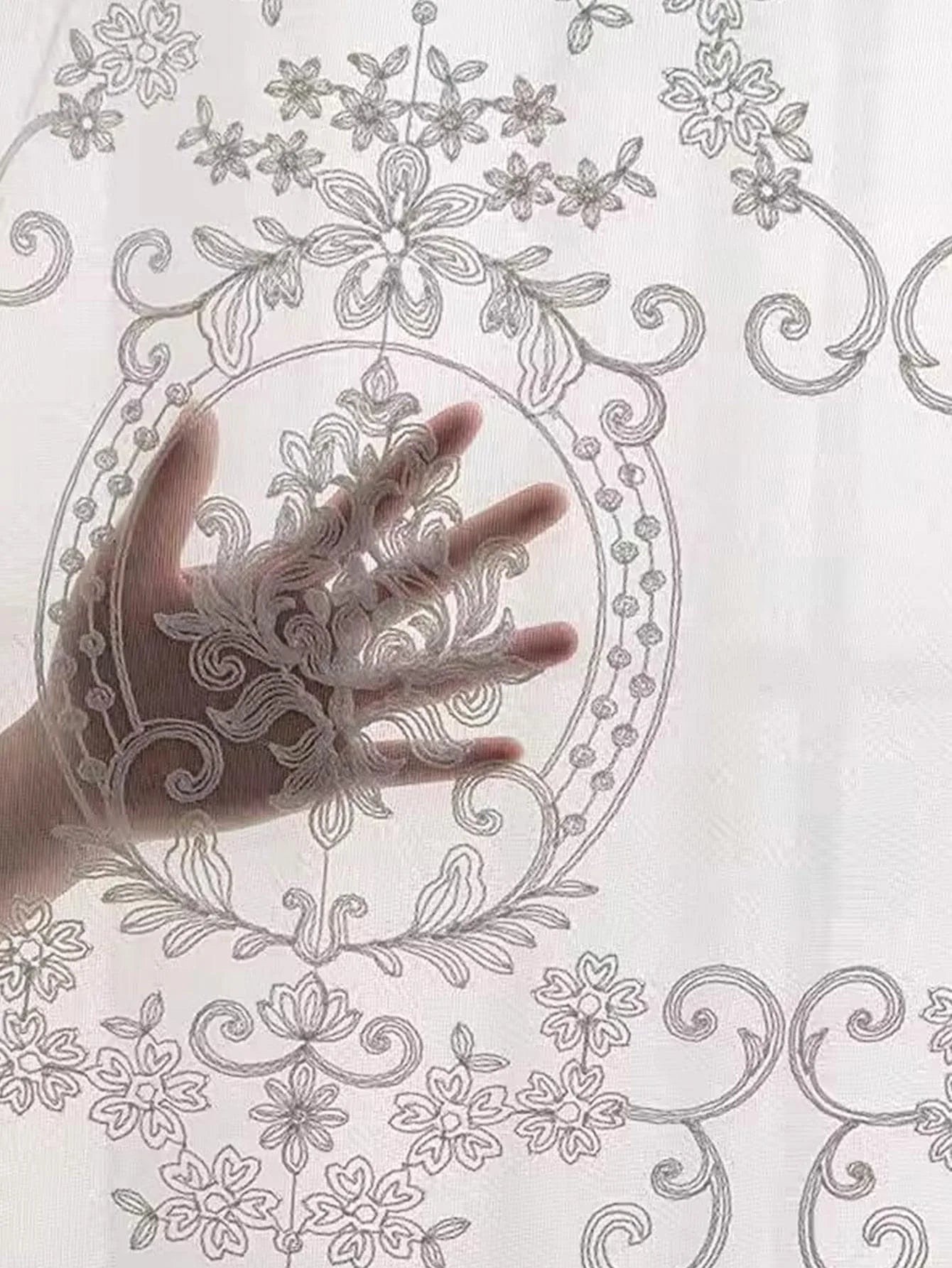 Rideau voilage blanc brodé floral pour salon et chambre