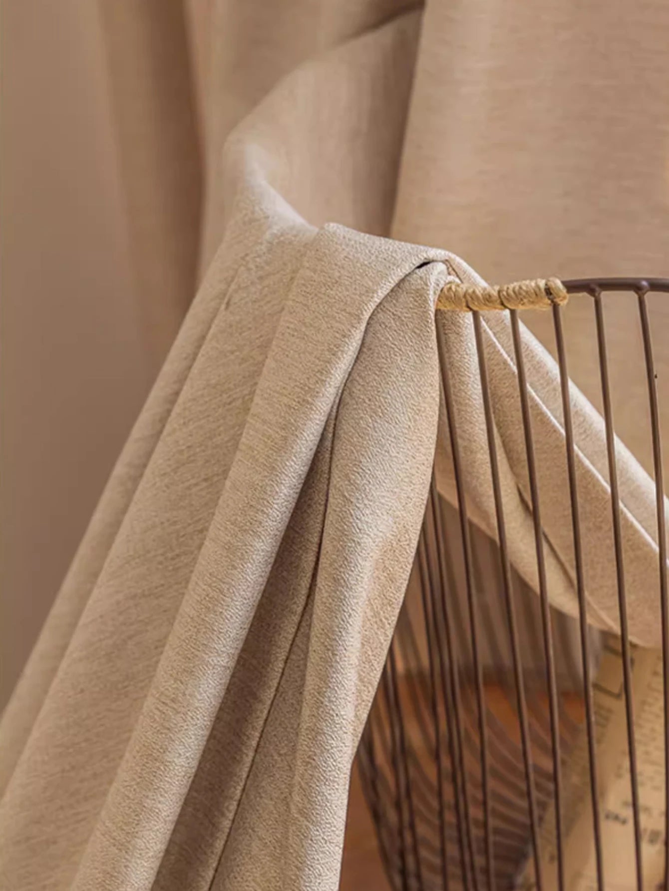 Rideau occultant beige uni en polyester pour chambre et salon