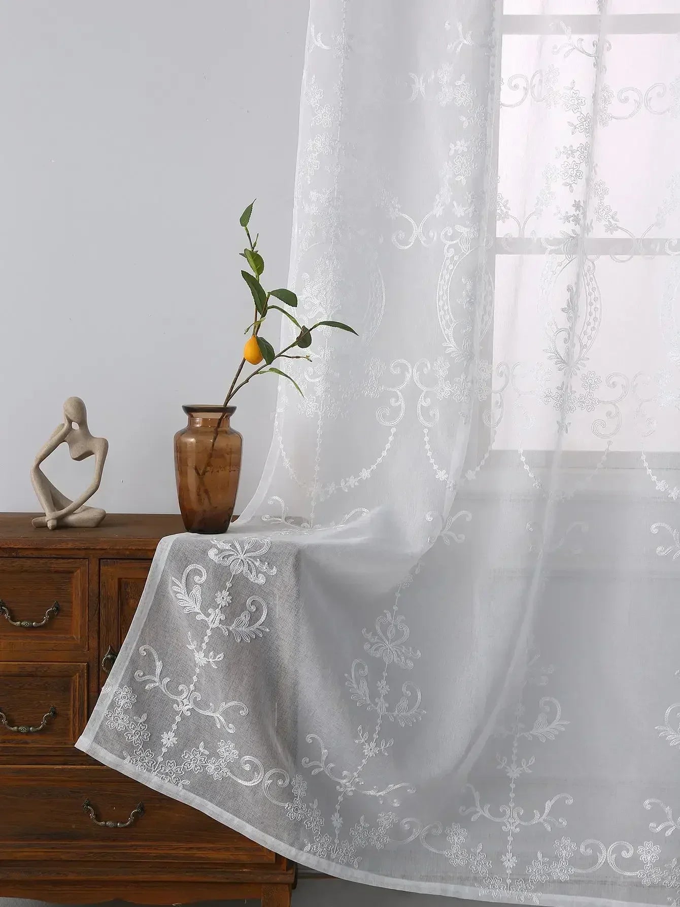 Rideau voilage blanc brodé fleuri tamisant en polyester pour salon et chambre