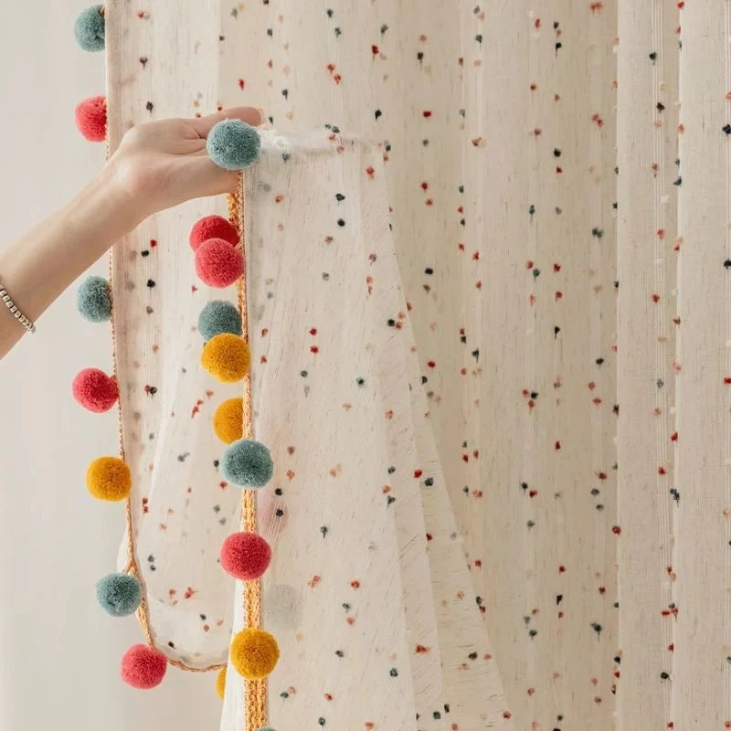 Rideau voilage brodé pompons multicolores pour chambre enfant (2 panneaux)