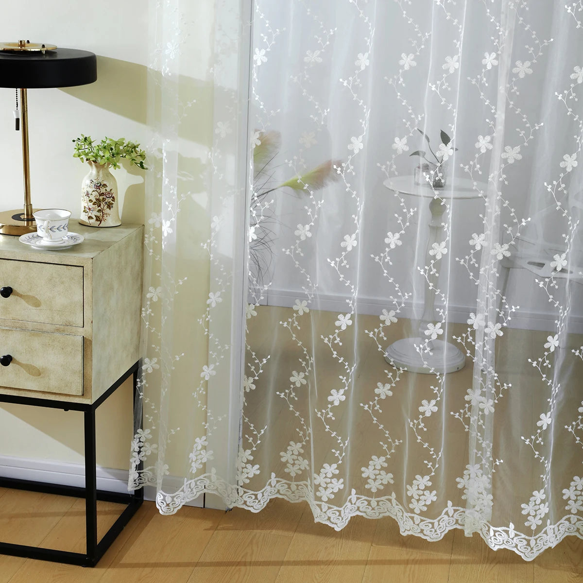 Rideau voilage fleurs brodées dentelle blanche tamisant pour salon et chambre (1 pièce)