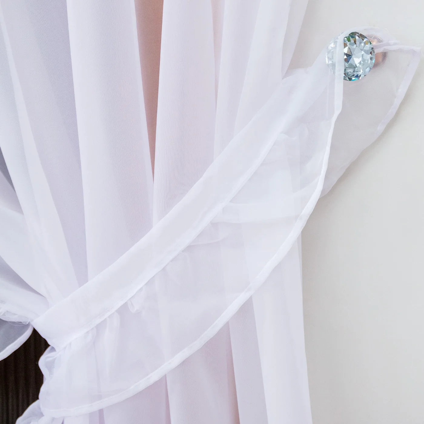 Rideau voilage blanc uni tamisant léger à volants pour salon et chambre