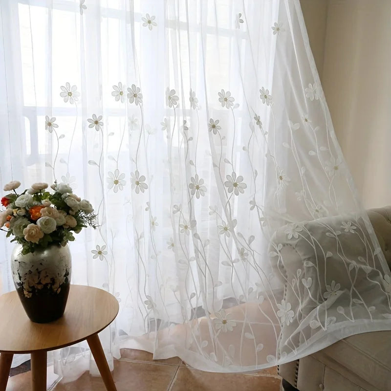Voilage brodé floral blanc transparent pour porte-fenêtre et baie vitrée (1 paznneau)