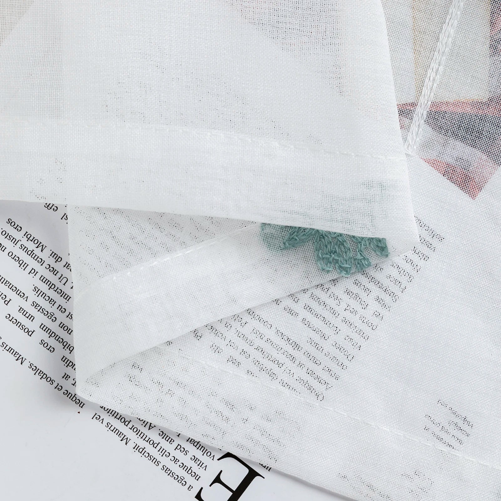 Rideaux voilage brodés feuilles en polyester pour salon et chambre (2 panneaux)