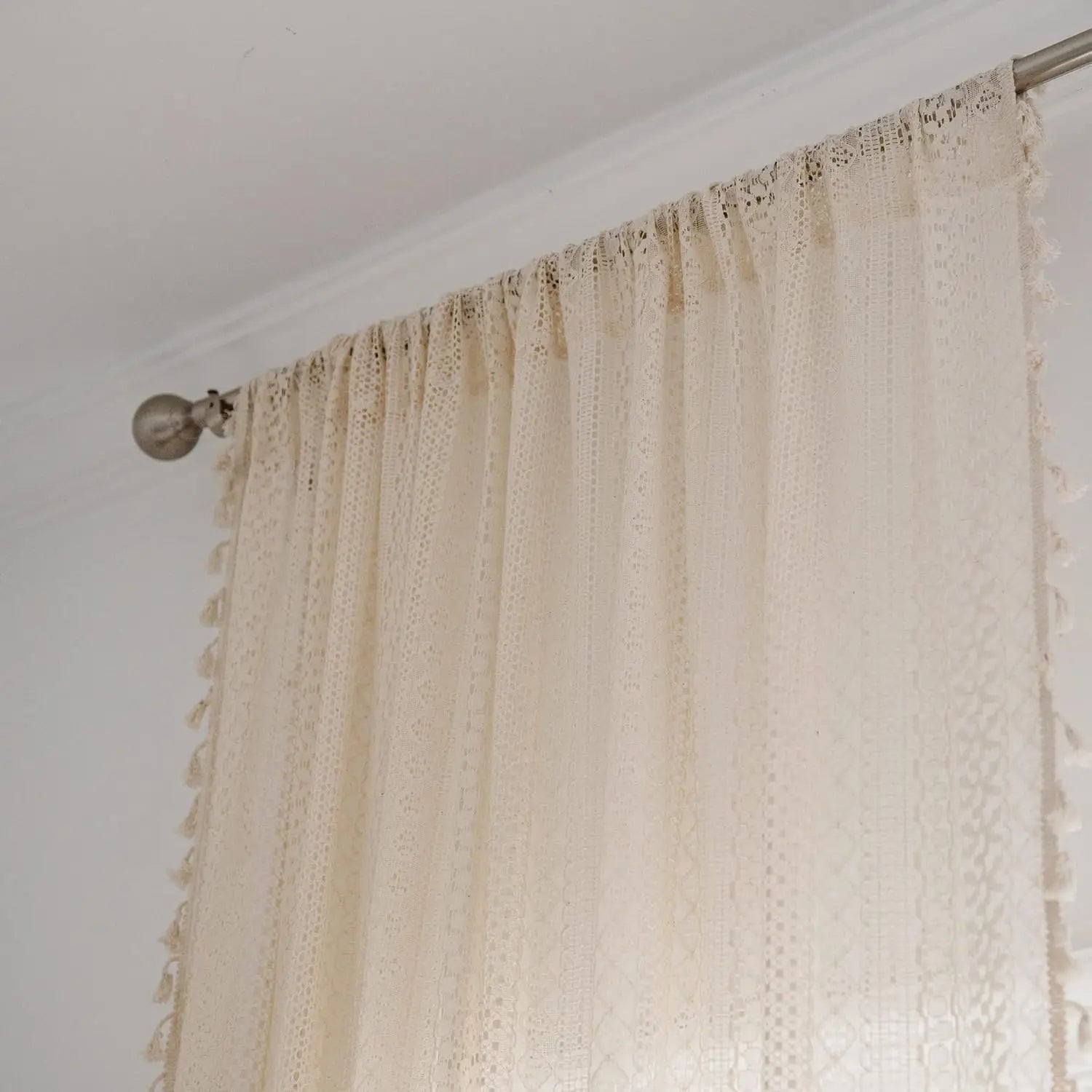 Rideau voilage crochet bohème beige tamisant style naturel pour porte-fenêtre