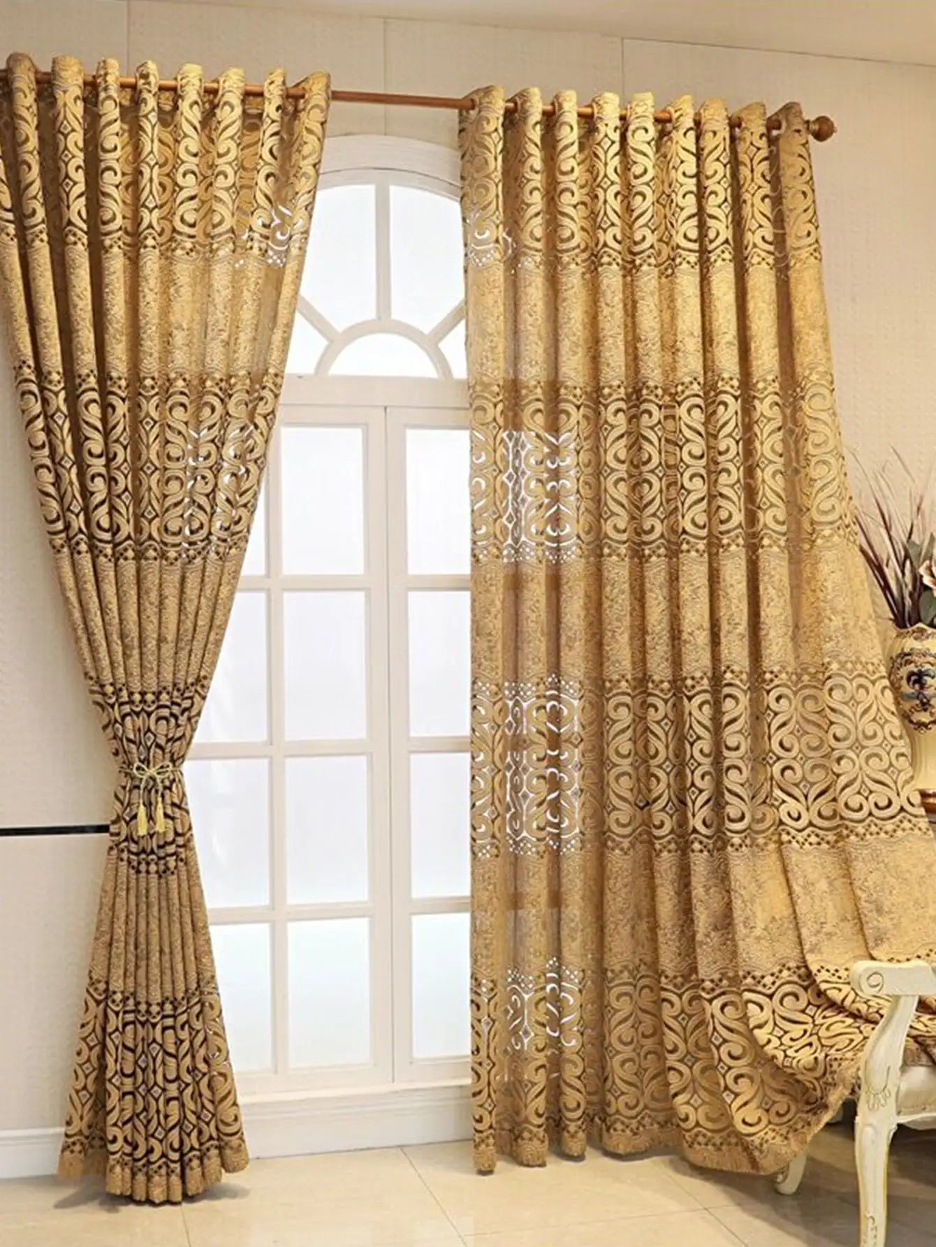Rideau tamisant doré à motifs ajourés pour salon et chambre