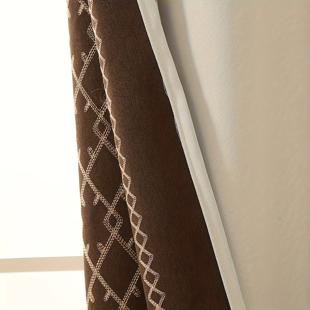 Rideaux occultants brodés beige en polyester style bohème (2 panneaux)