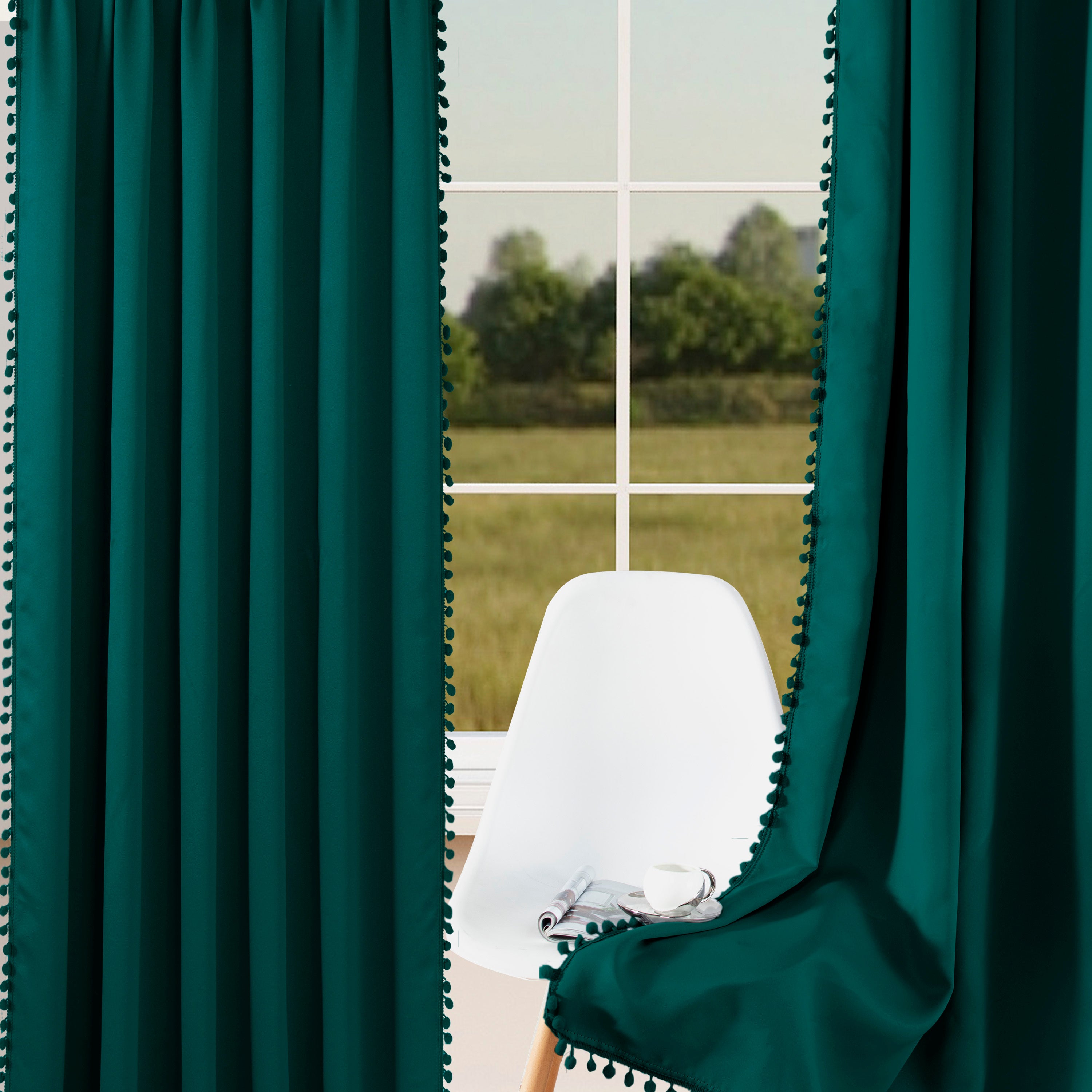 Rideau occultant thermique avec galon pompons pour salon et chambre