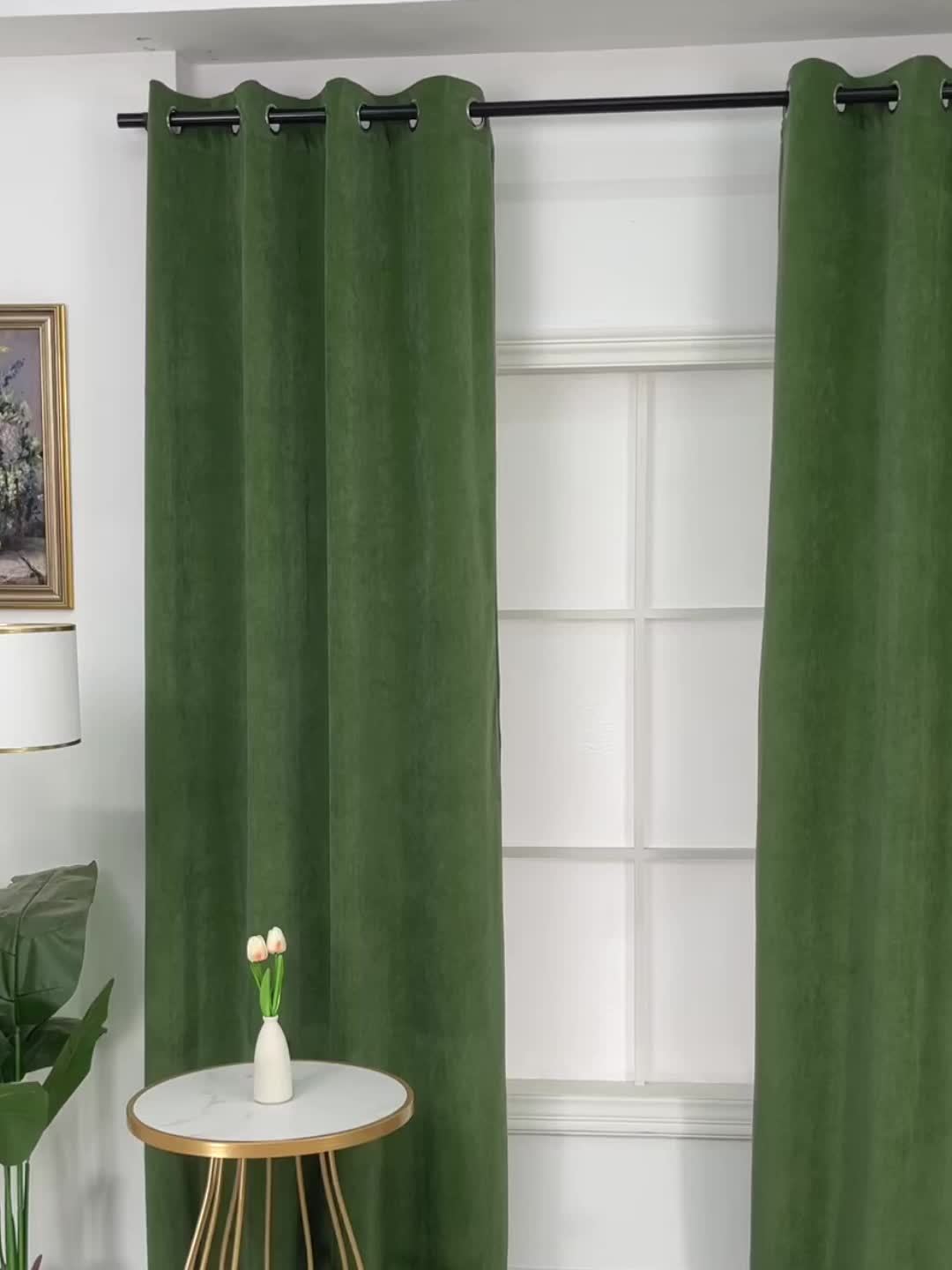 Rideaux velours vert clair tamisants pour salon et chambre (2 panneaux)