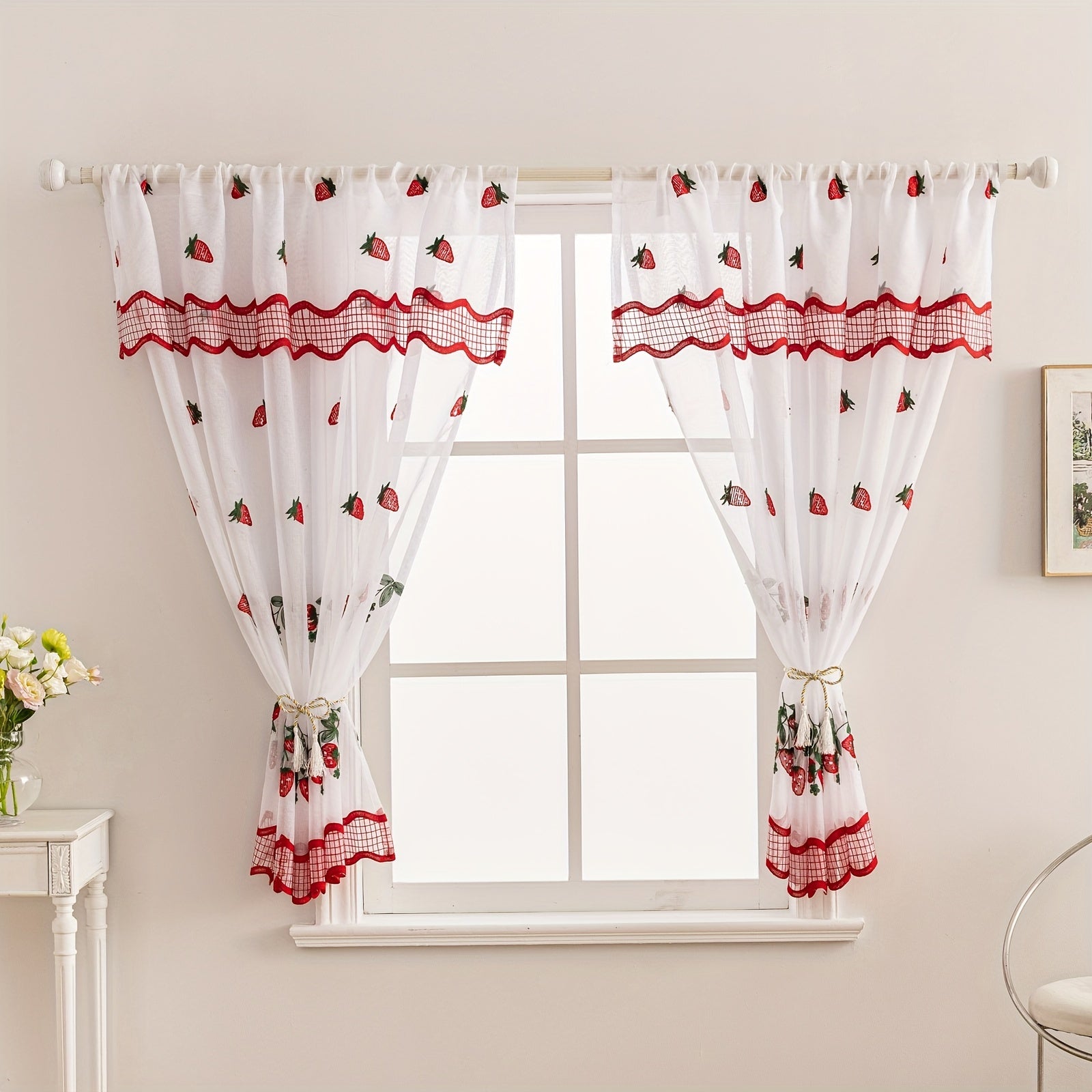 Rideaux courts brodés fraises style bohème pour cuisine (2 panneaux)