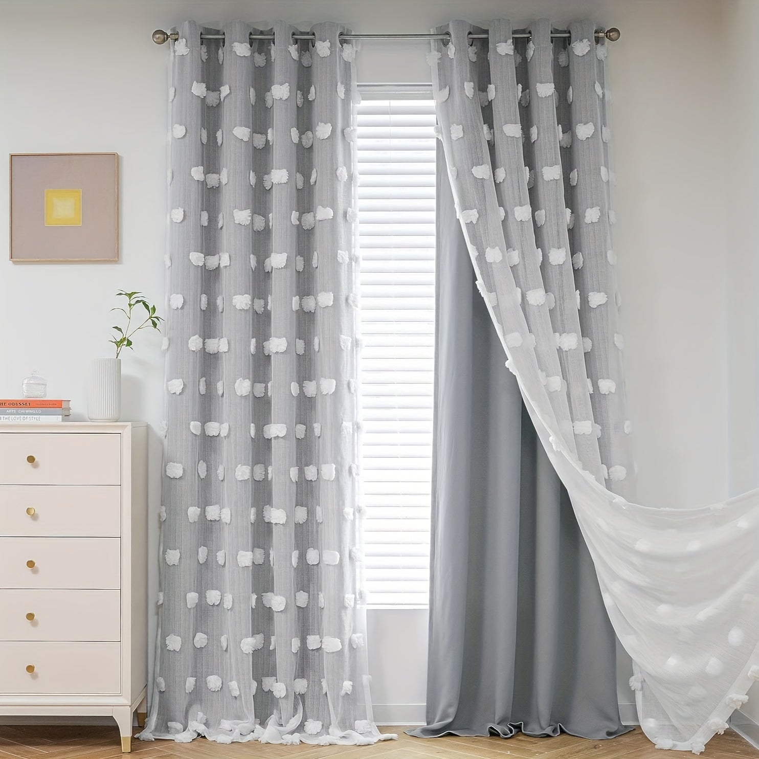 Rideau voilage blanc à pompons double épaisseur pour chambre