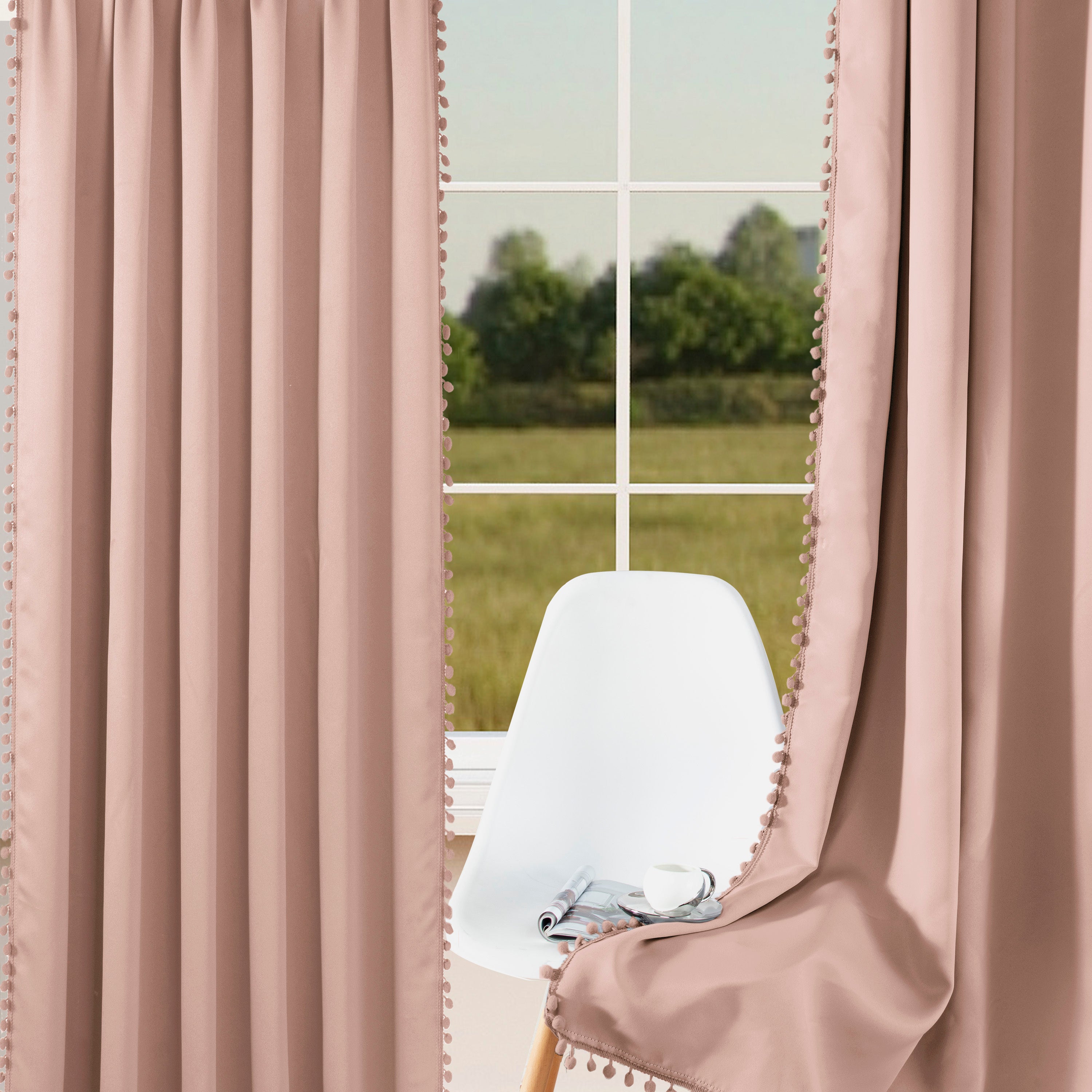 Rideau occultant thermique avec galon pompons pour salon et chambre