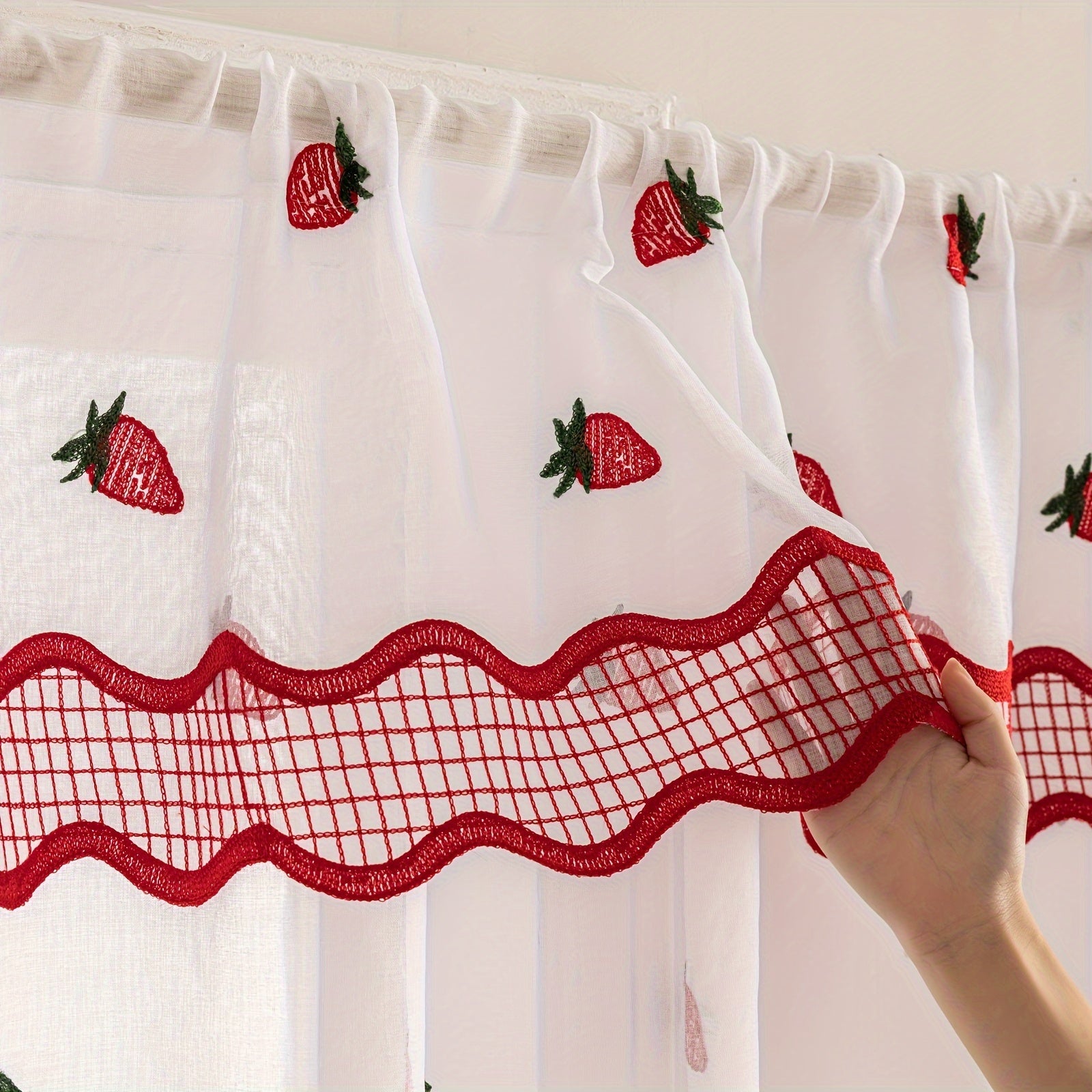 Rideaux courts brodés fraises style bohème pour cuisine (2 panneaux)