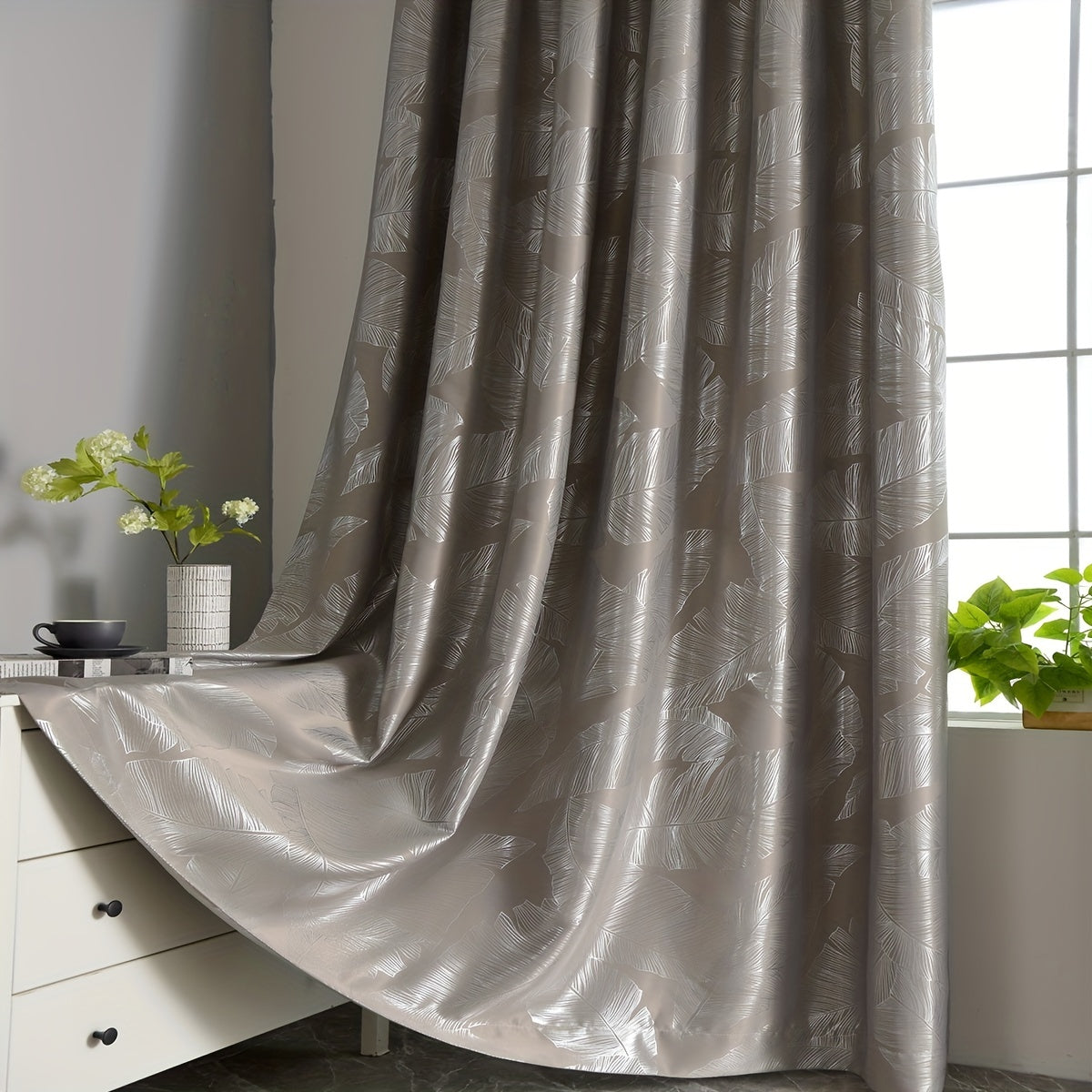 Rideau occultant noir ou gris à motifs feuilles pour salon et chambre