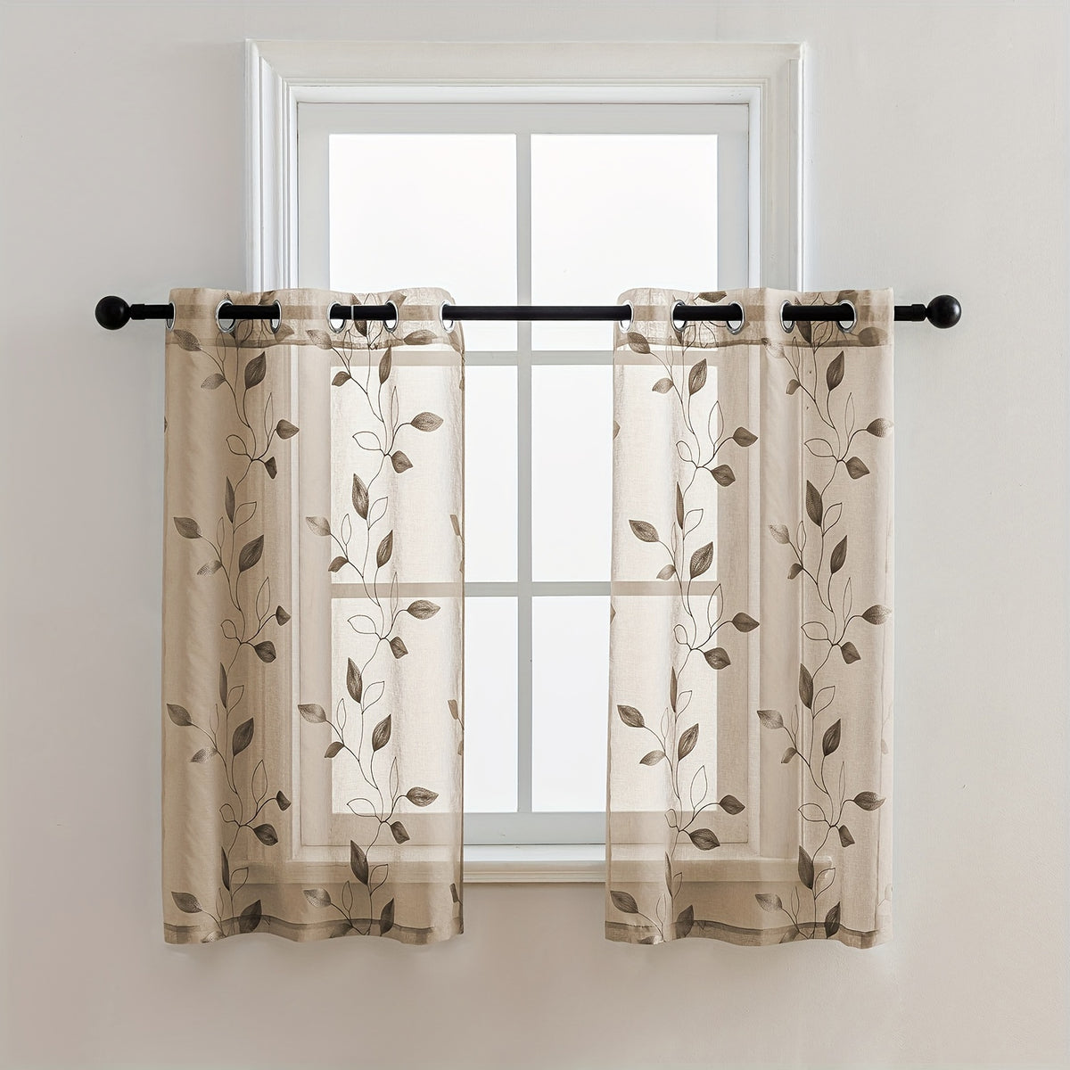 Rideaux voilage brodés motif feuilles avec œillets, taupe