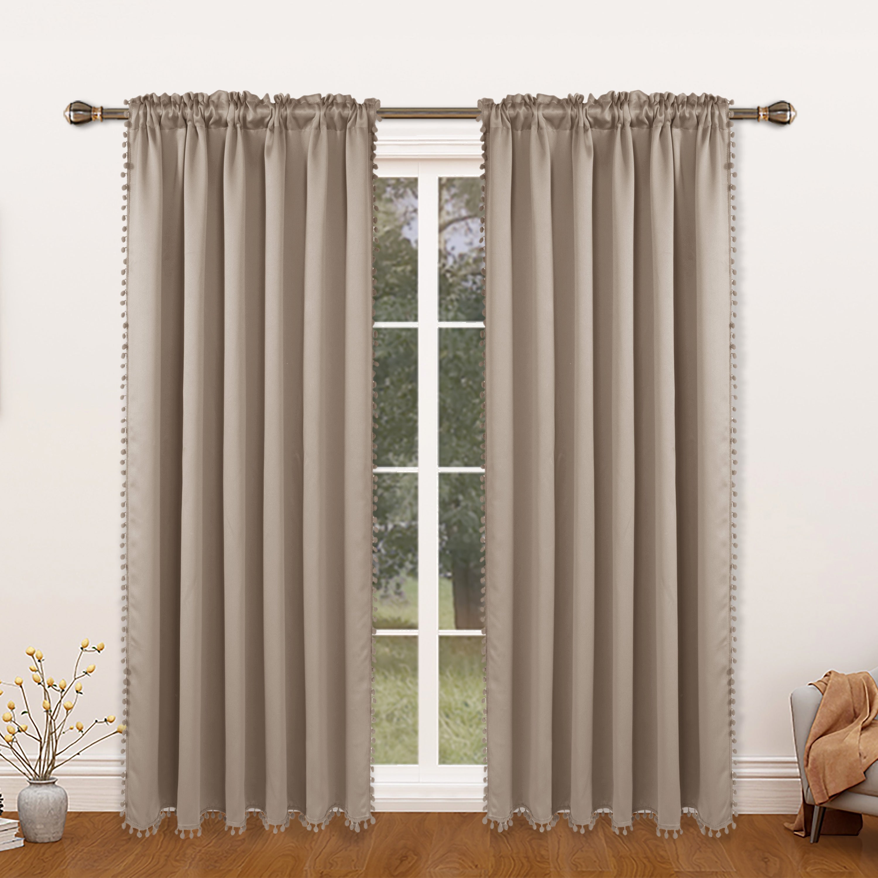 Rideau occultant thermique avec galon pompons pour salon et chambre