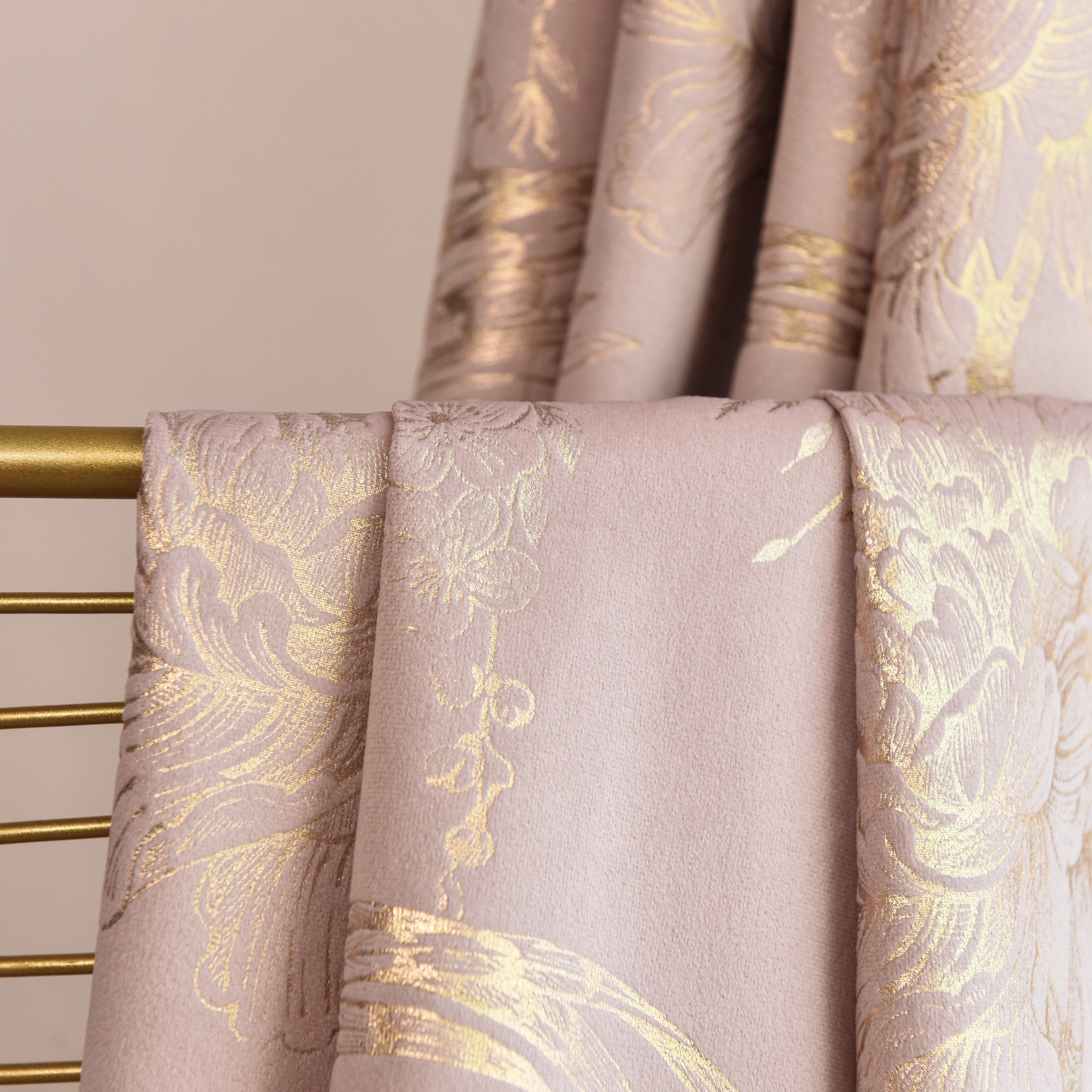 Rideau velours motifs paon doré style glamour isolation thermique