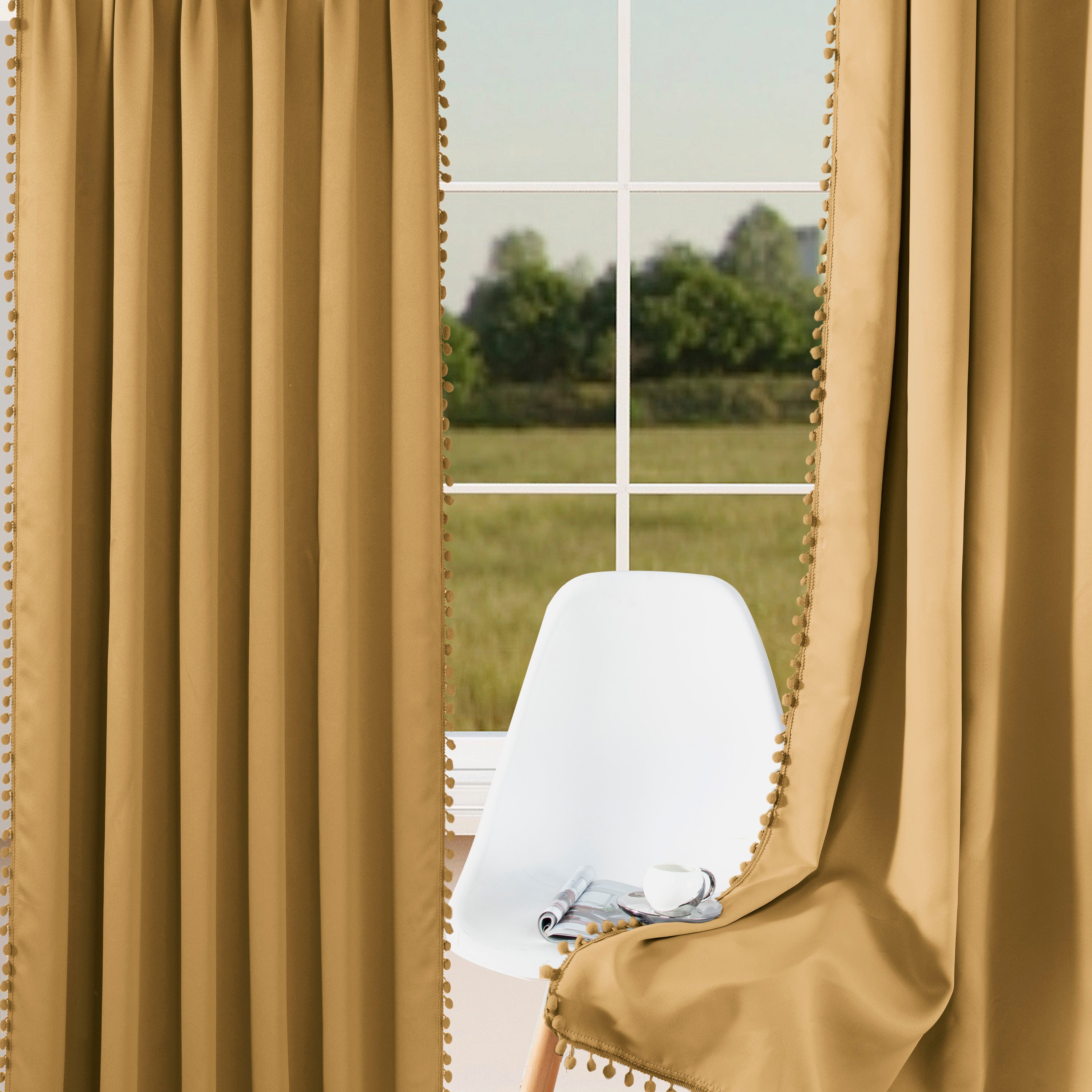 Rideau occultant thermique avec galon pompons pour salon et chambre