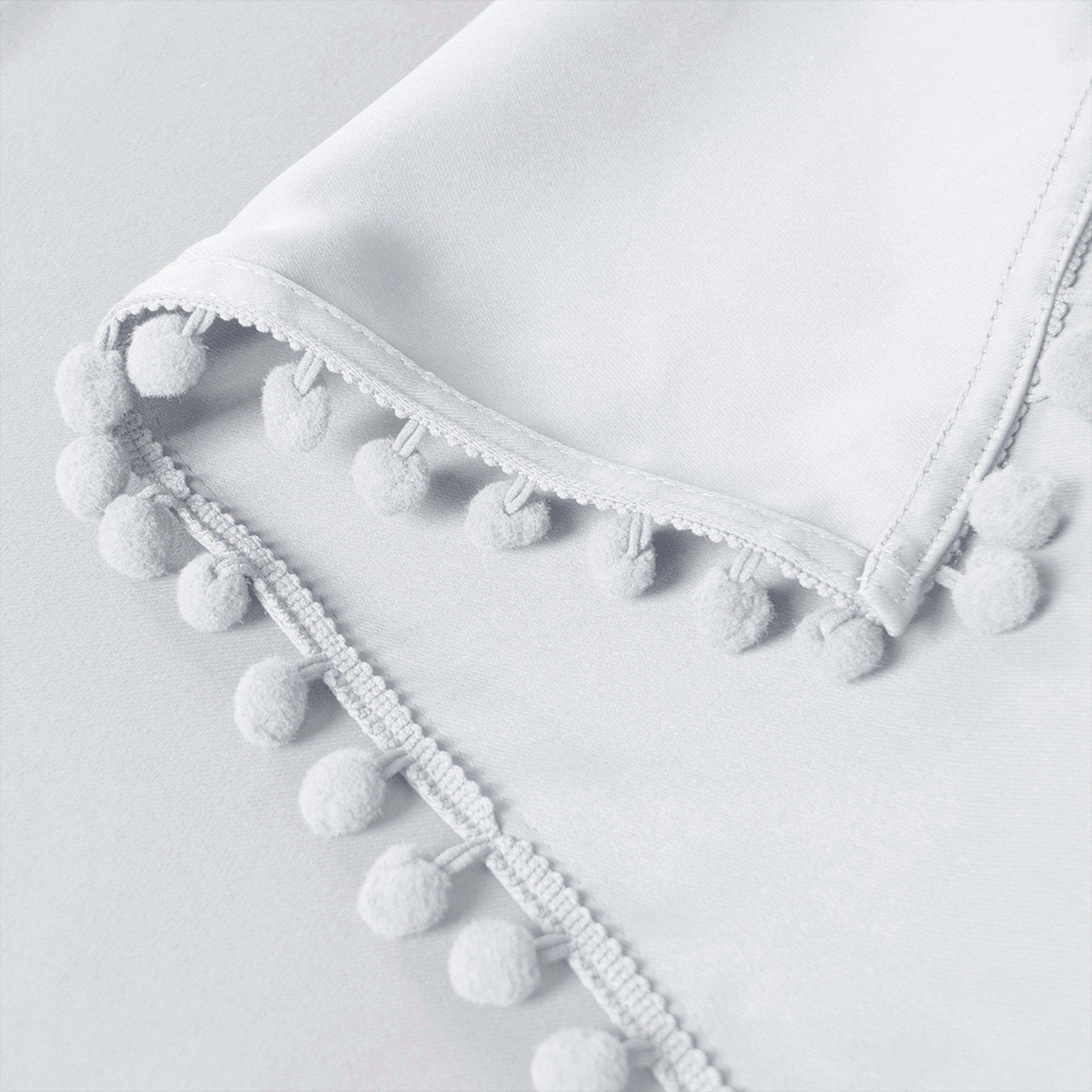 Rideau occultant thermique avec galon pompons pour salon et chambre