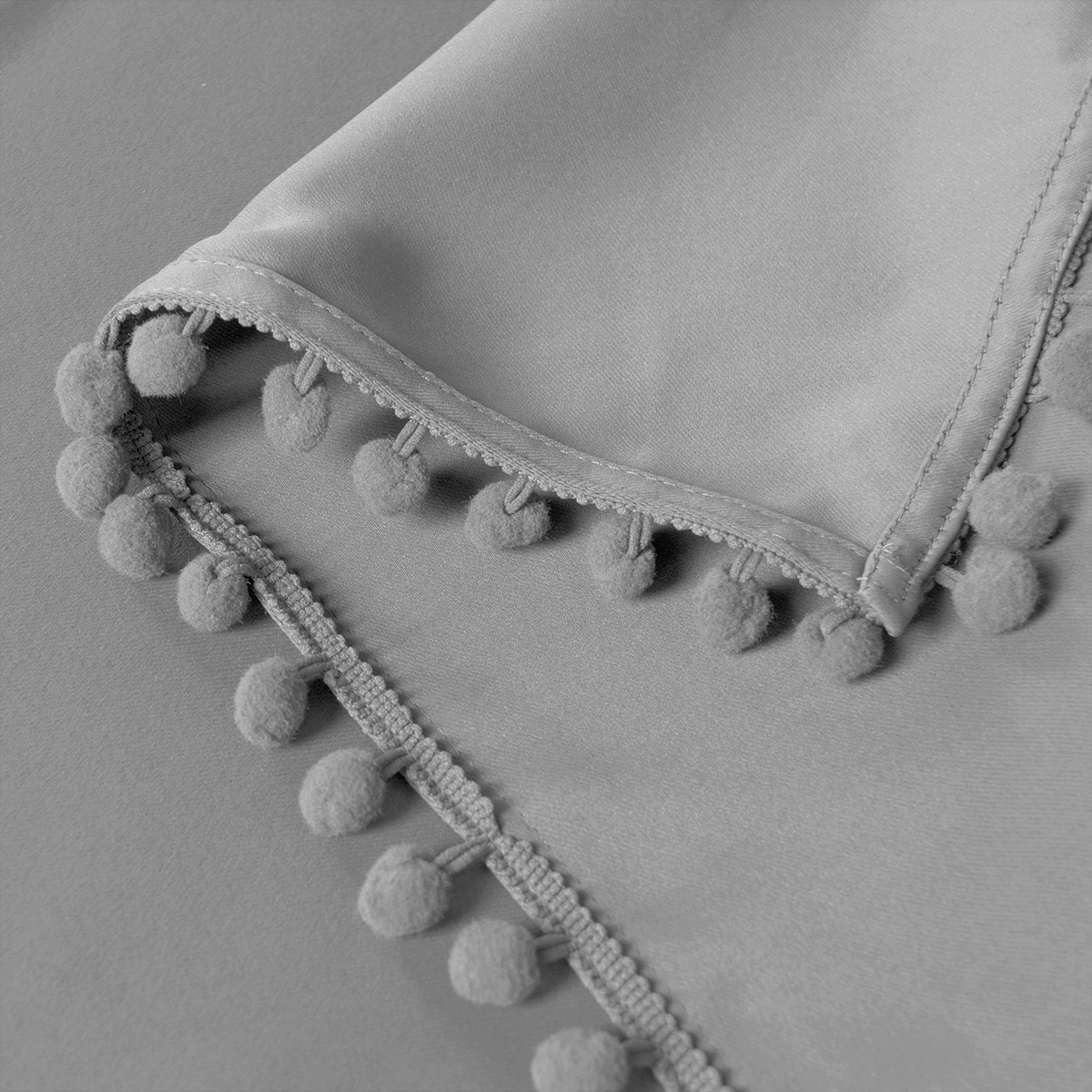 Rideau occultant thermique avec galon pompons pour salon et chambre
