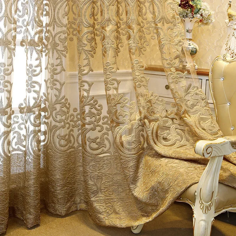 Rideau voilage brodé doré semi-transparent pour salon élégant