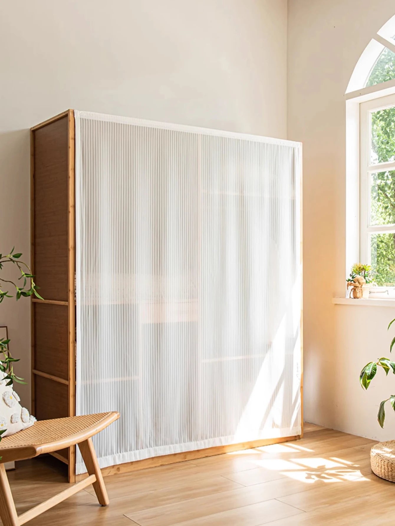 Rideau tamisant adhésif pour placard et dressing en polyester blanc, hauteur moins de 160 cm Image