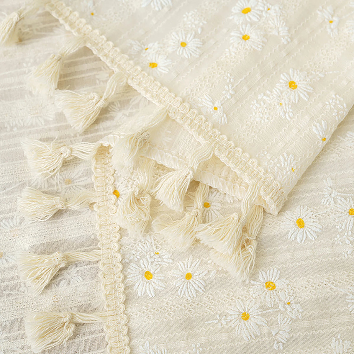 Rideau court en coton à motifs floraux avec pompons, hauteur moins de 160 cm