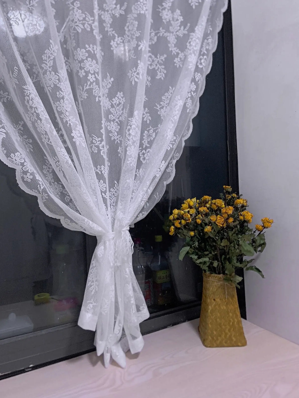 Voilage blanc à motifs floraux en dentelle polyester tamisant pour fen, largeur 100 à 139 cm