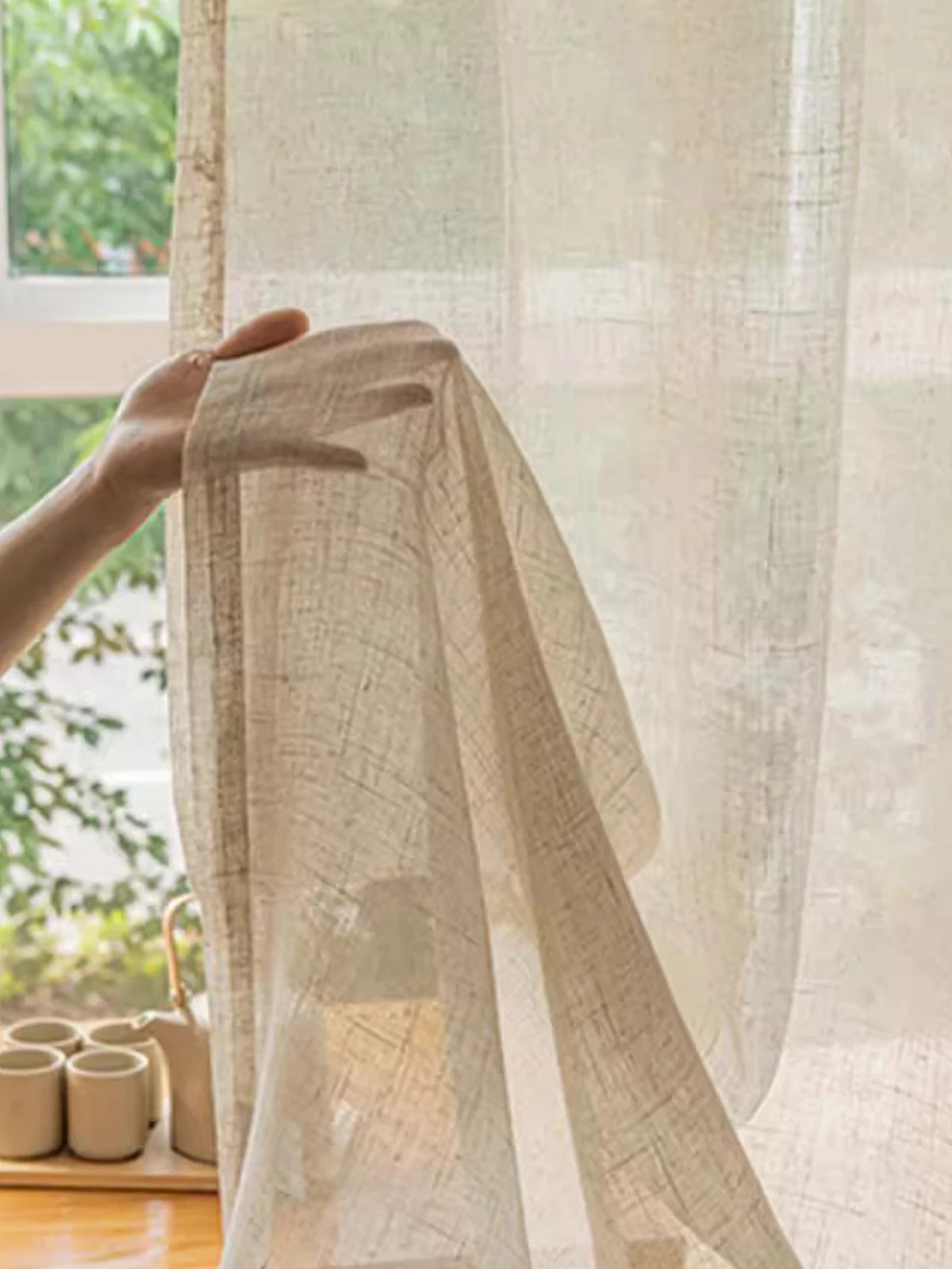 Voilage beige effet lin rustique tamisant léger, largeur 100 à 139 cm