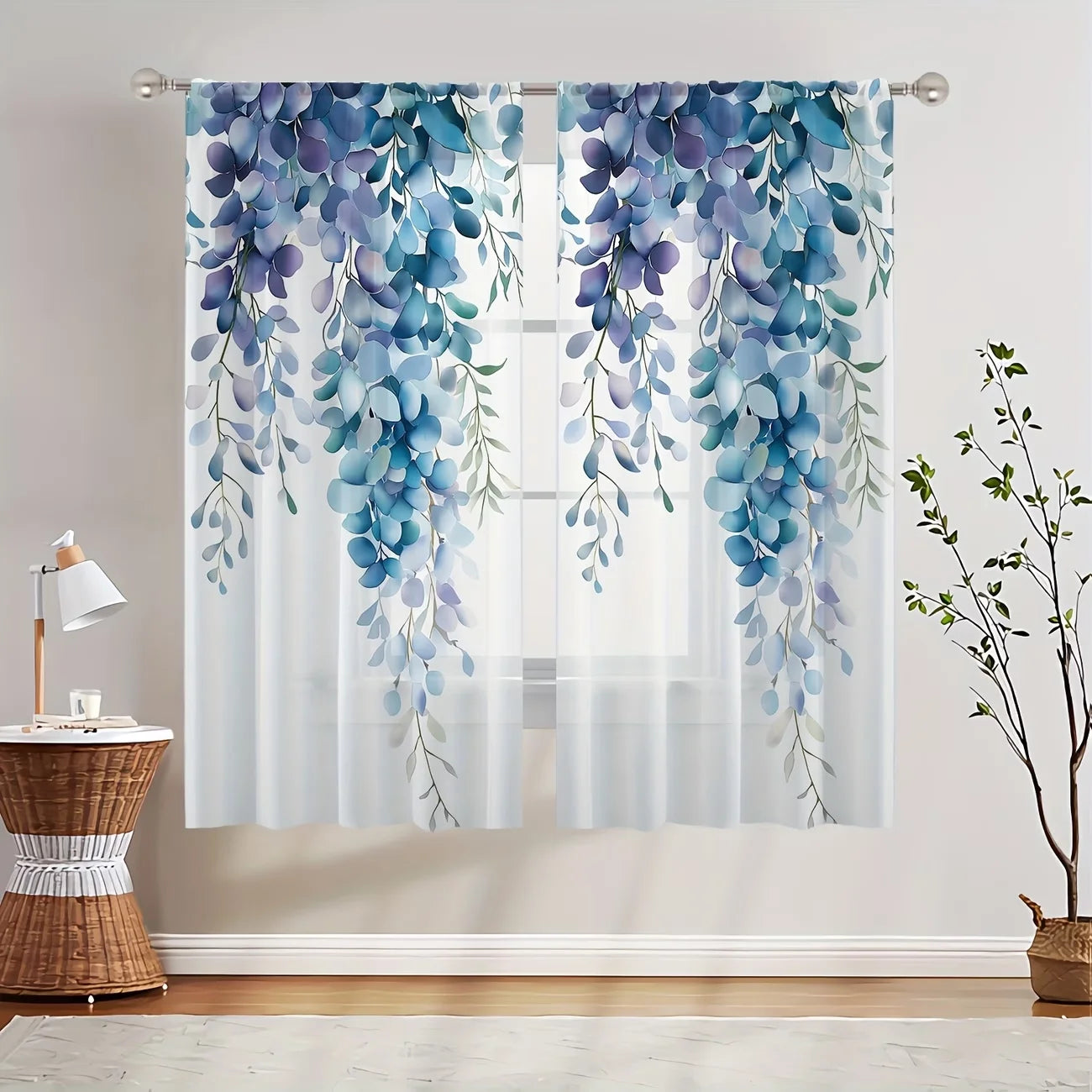 Rideaux voilage fleurs bleues imprimées tamisant style romantique