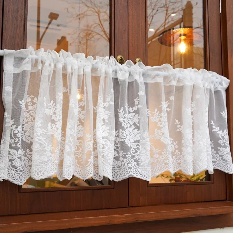 Rideau brise bise dentelle blanche florale tamisant, largeur 100 à 139 cm