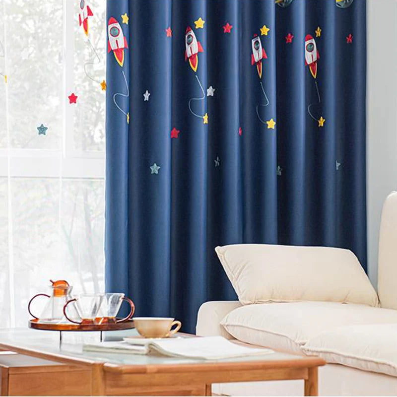 Rideau occultant enfant bleu motif espace fusées et planètes
