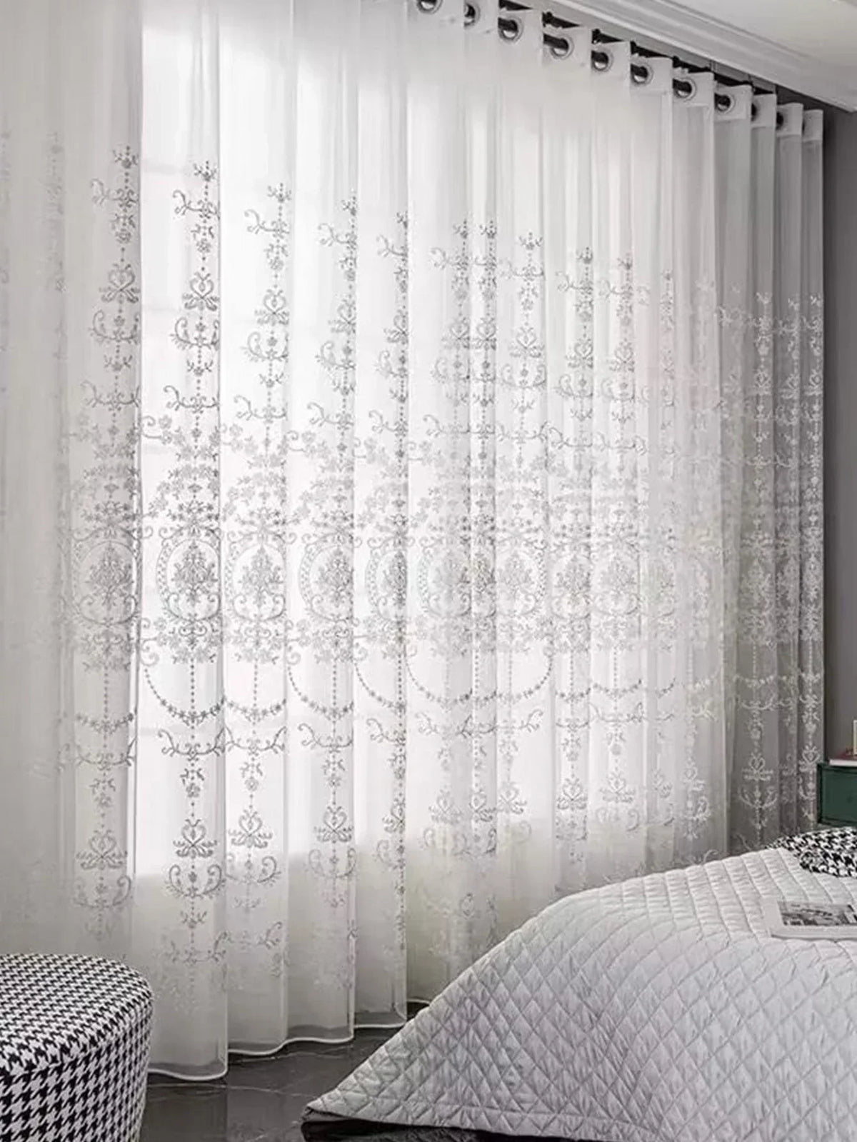 Rideau voilage blanc brodé fleuri tamisant en polyester, largeur 100 à 139 cm