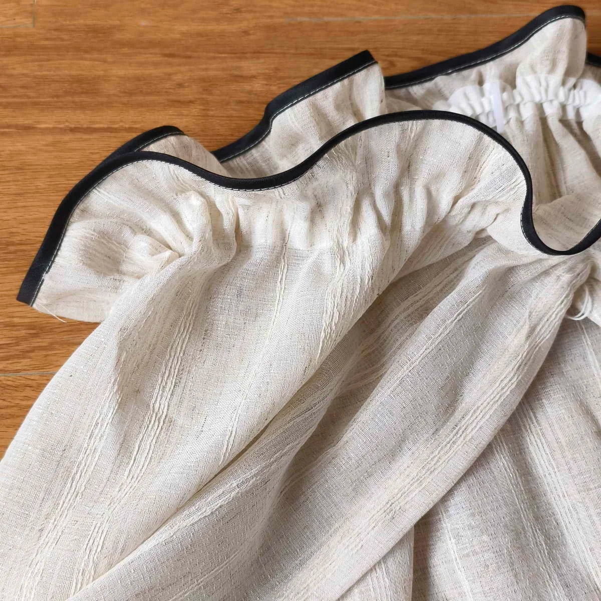 Rideau court tamisant beige rayé style japonais pour cuisine