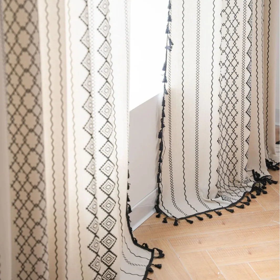 Rideau bohème géométrique en coton lin avec pompons décoratifs