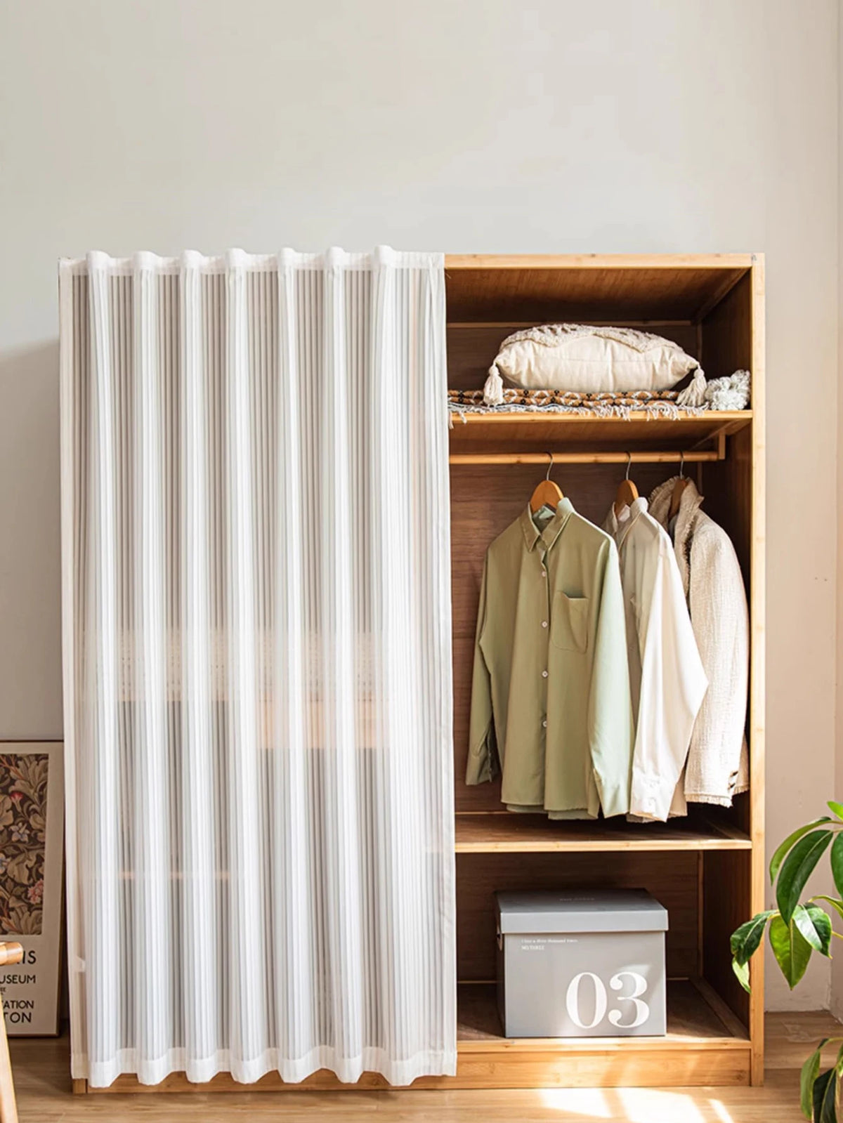 Rideau tamisant adhésif pour placard et dressing en polyester blanc, largeur 100 à 139 cm