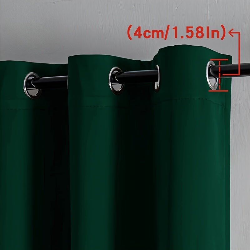 Rideaux velours tamisants unis en polyester avec œillets (2 panneaux)