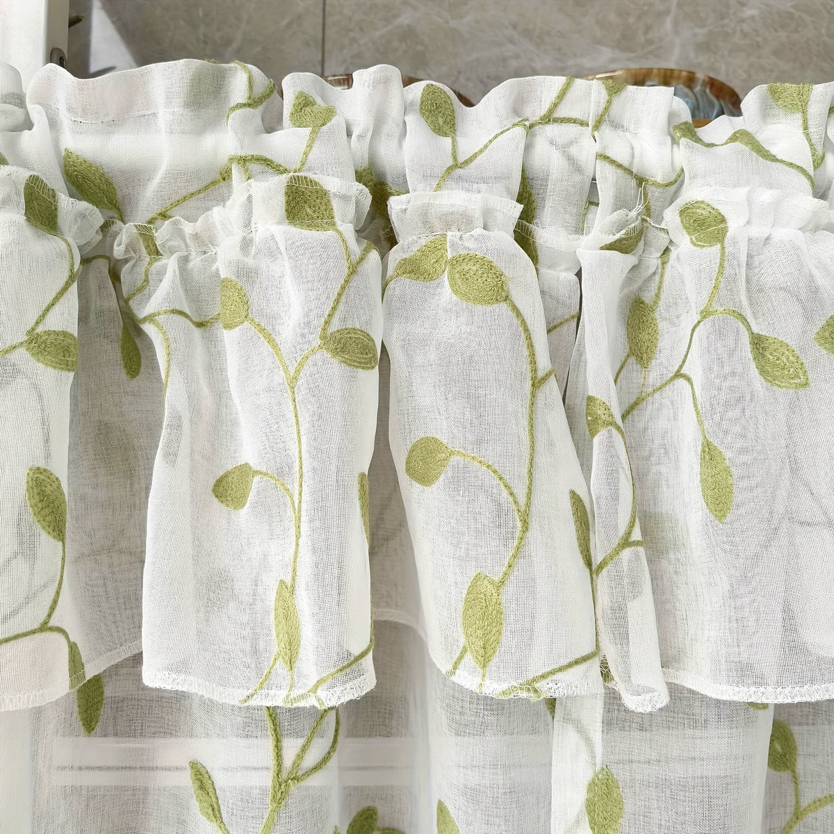 Rideau court double épaisseur brodé feuilles vertes style campagne, blanc/vert