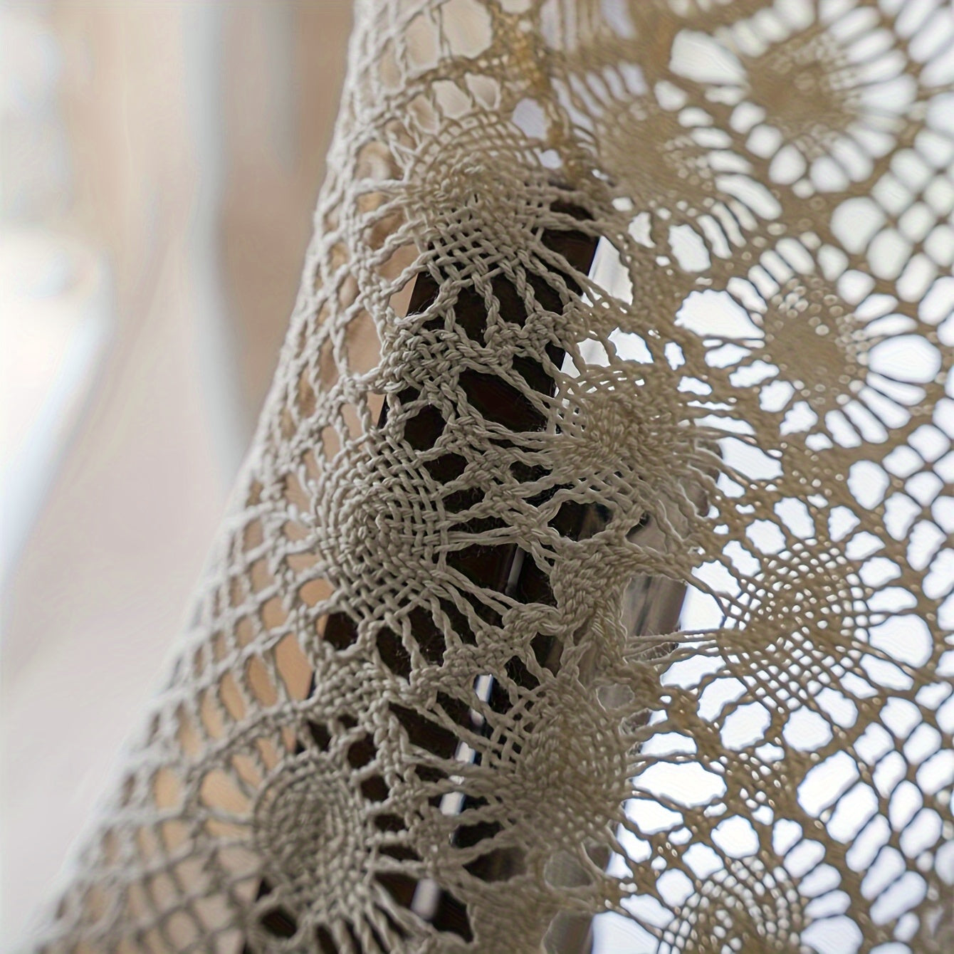 Rideau voilage bohème beige en lin jacquard ajouré à pampilles